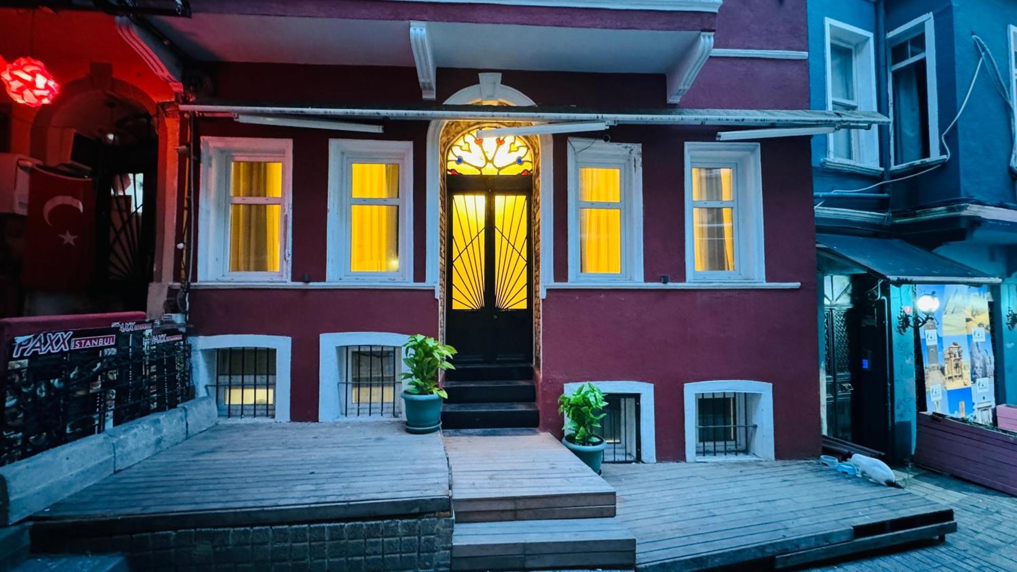 The House Company, Istanbul